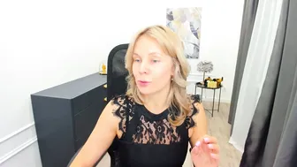Vivianlirei webcam show 03/12/2026