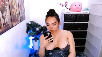Lavenia487426 humiliation live webcam show