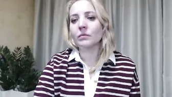 Ohsweetmari masturbation on live cam