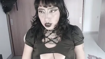 Hello_demonkitty chat sex - 12-Mar-26