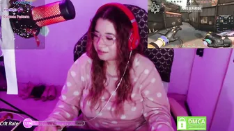 Pink_girl0n curvy (07/01/2025)