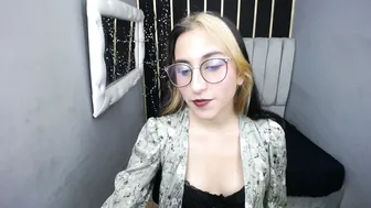 moon_shut recorded nude video 810025