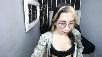 Moon_shut 03-12-2026 pussy