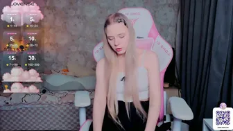miliameow young live webcam show