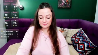 Charlottecurvyy on live cam 03/13/2026