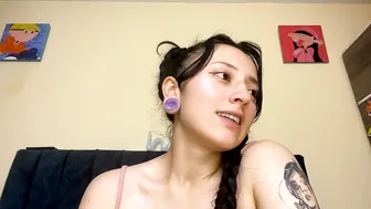 lia_queen610 recorded nude video 812100