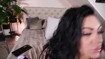 hotmilfbitch (03/13/2026)