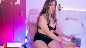 miablonde_ recorded nude video 813733