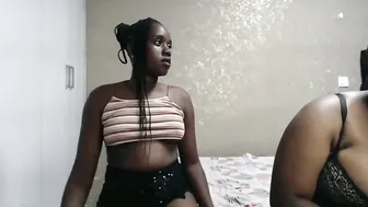 zinadine_ twerk nude chat