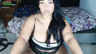 queensquirt27 recorded nude video 817146
