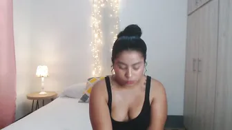 curly_sophia smalltits cam