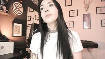 Juliet_sourire nude cam (03-14-2026)