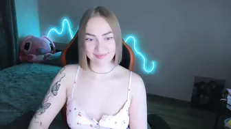 larakrein_lk recorded nude video 818368