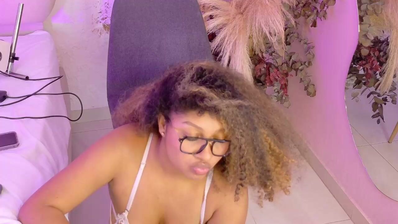 sabrina_lafaux_cr chat sex cam 15-Mar-2026