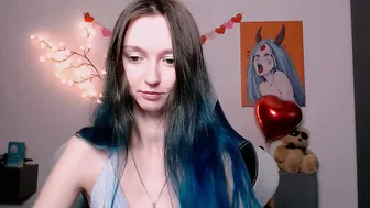 Mermaidvibestides young - (03-15-2026)