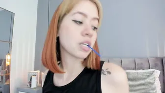 dearmilu28 recorded nude video 82212