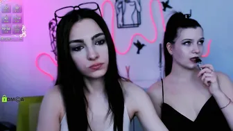 jenny_donne lovense nude on cam