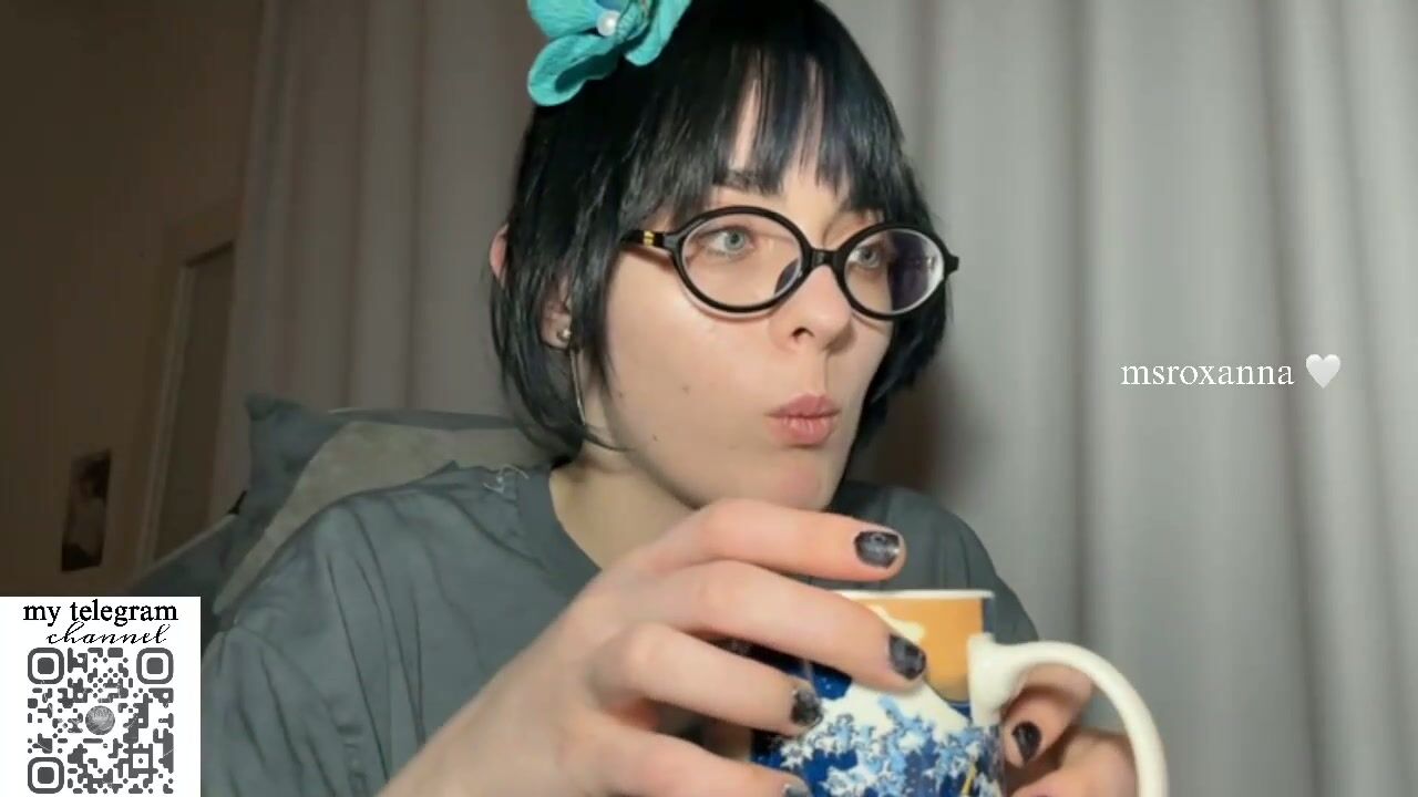 Msroxanna on live cam amateur webcam video