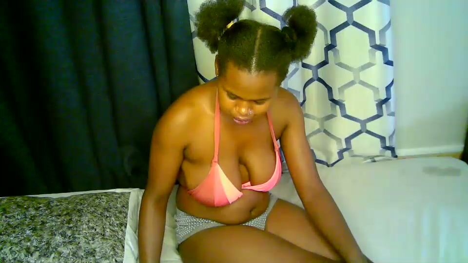 lovly_mamii twerk chat porn
