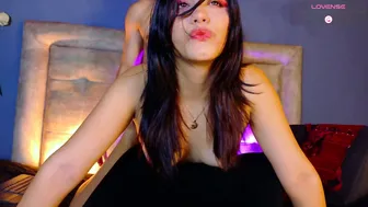 daiisy_kiss sex cam (03-16-2026)