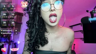heka_prudence porn chat video 16 March 2026