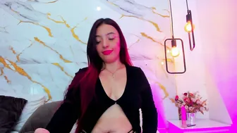 zoe_ross1 03-18-2026 bigboobs