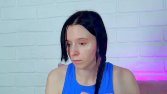 Arinakubrick piercing - (03/18/2026)