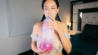 violetskinny latina 03-18-2026