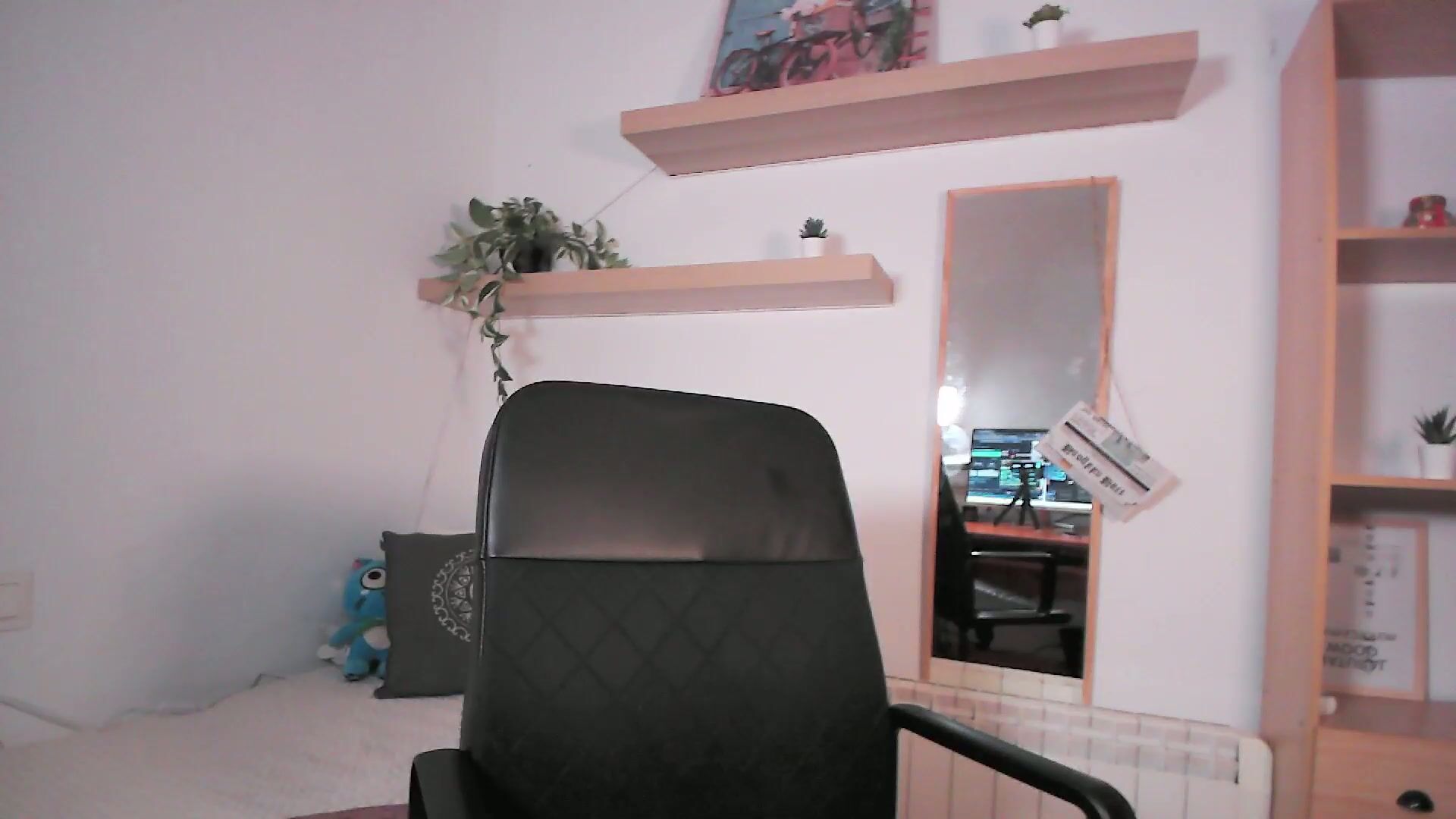 sabrinaspell_ posing on webcam on cam