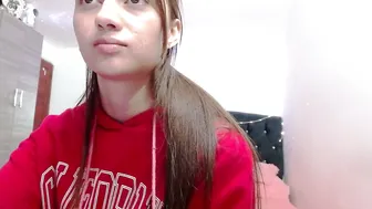 holy_juli2 recorded nude video 830722