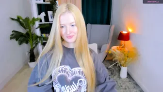 laly_peach recorded nude video 832294