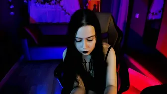 Milleycyrus_ mistress on live cam