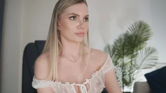 Yvonna_ cam video - 18-Mar-2026