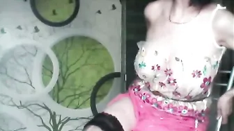 janelalucky posing on webcam (03/19/2026)