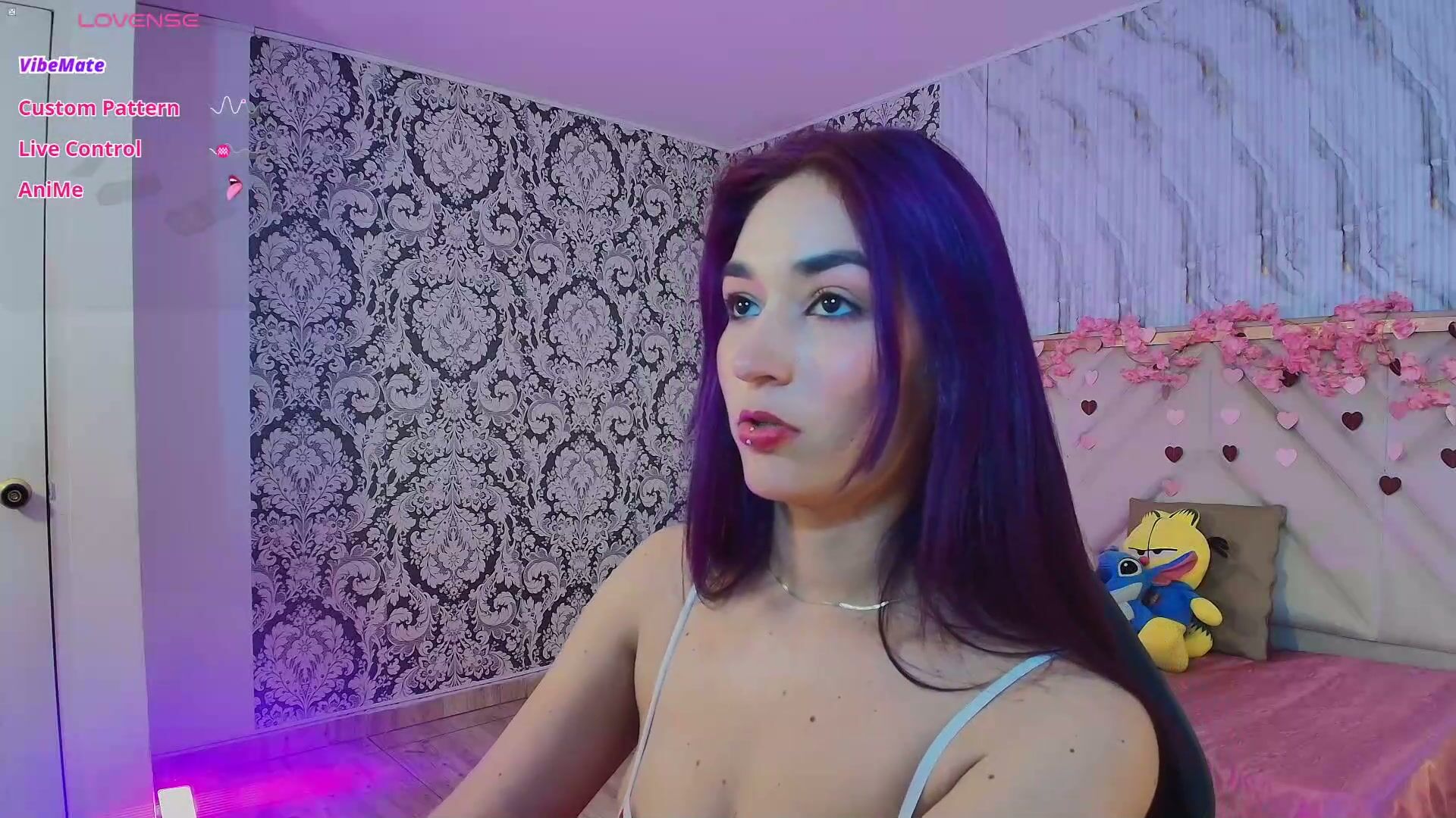 Miku_tay show hot cam video