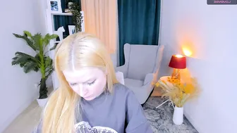 laly_peach recorded nude video 836195