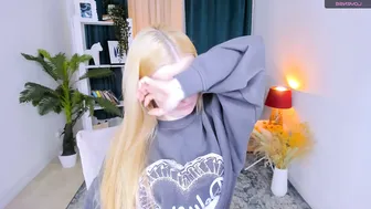 laly_peach recorded nude video 836195