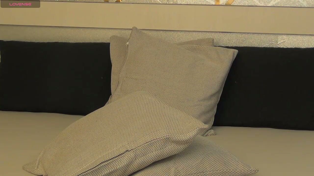 asshantiyx bigtits 03/19/2026