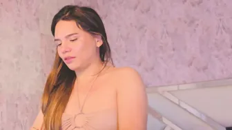april_summer_ new cam nude