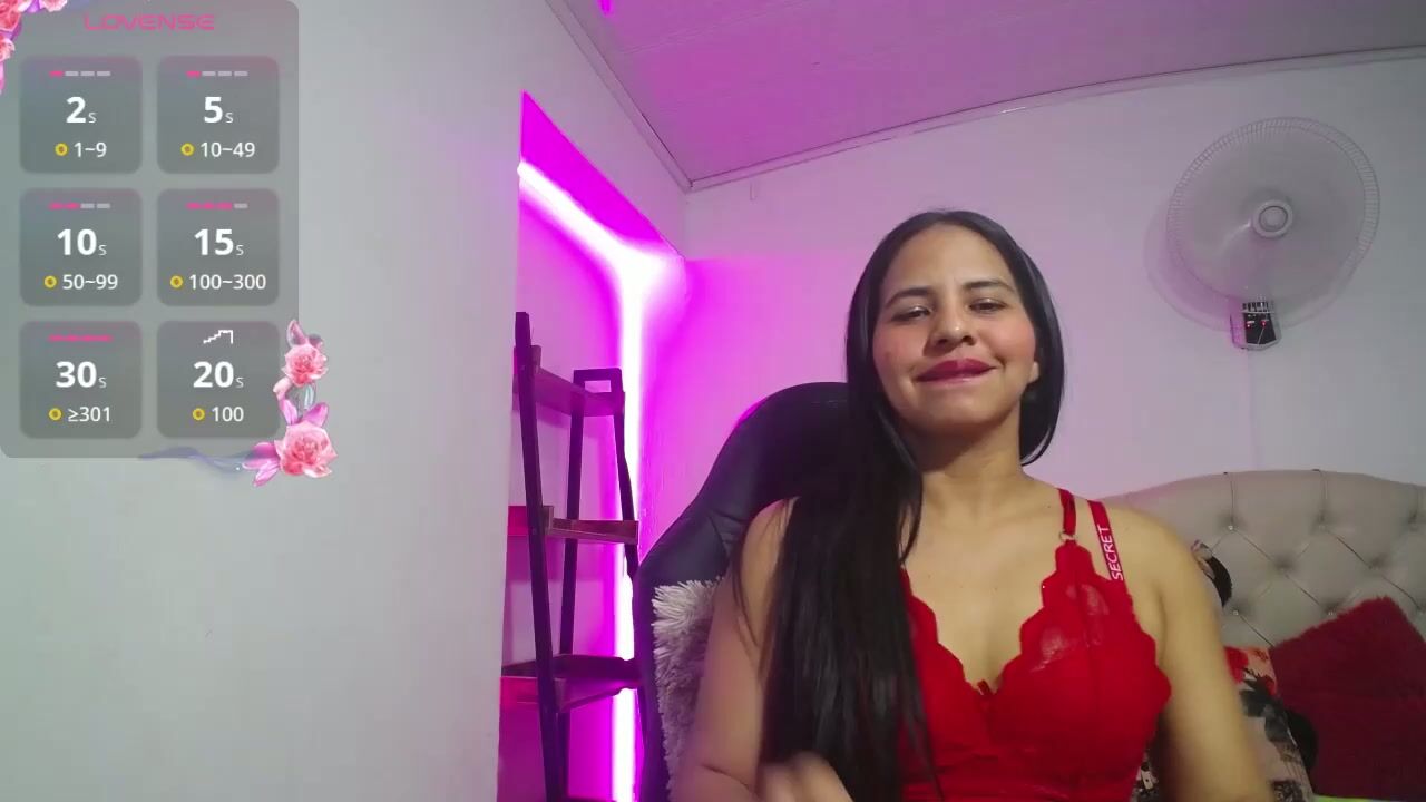 nicol_ross19 posing on webcam 20-Mar-2026
