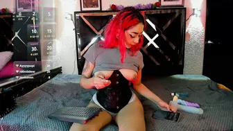 Poyson_ivy1 webcam - 03-20-2026