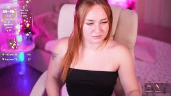 Lovelyybell redhead live on cam