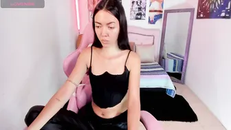valerie_fox18 findom - 03-Jul-25