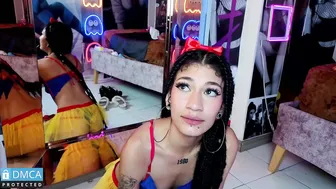 mily_g recorded nude video 841019