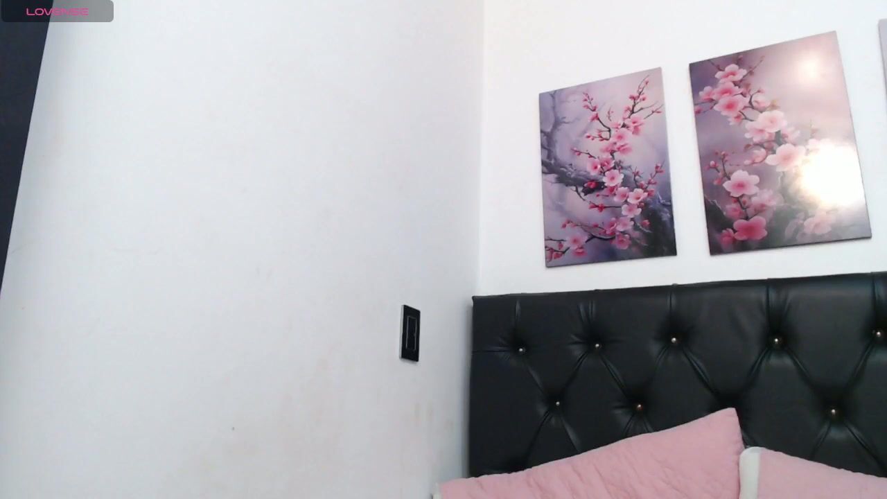 pinky_f00x bdsm chat porn video