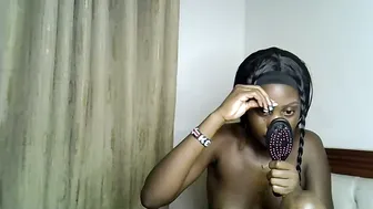 Tee_01 ebony webcam show