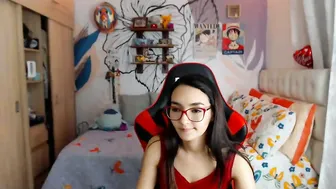Linzybaner nude on cam 21 March 2026