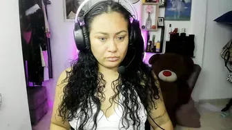 Naughty_milf89 squirt amateur live cam video