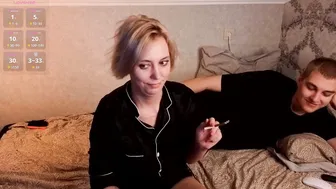 Blond_icee deepthroat sex cam chat