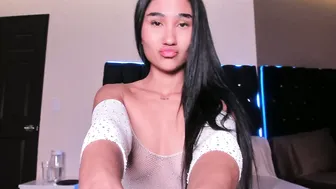 suzysuza nude video chat 03/22/2026